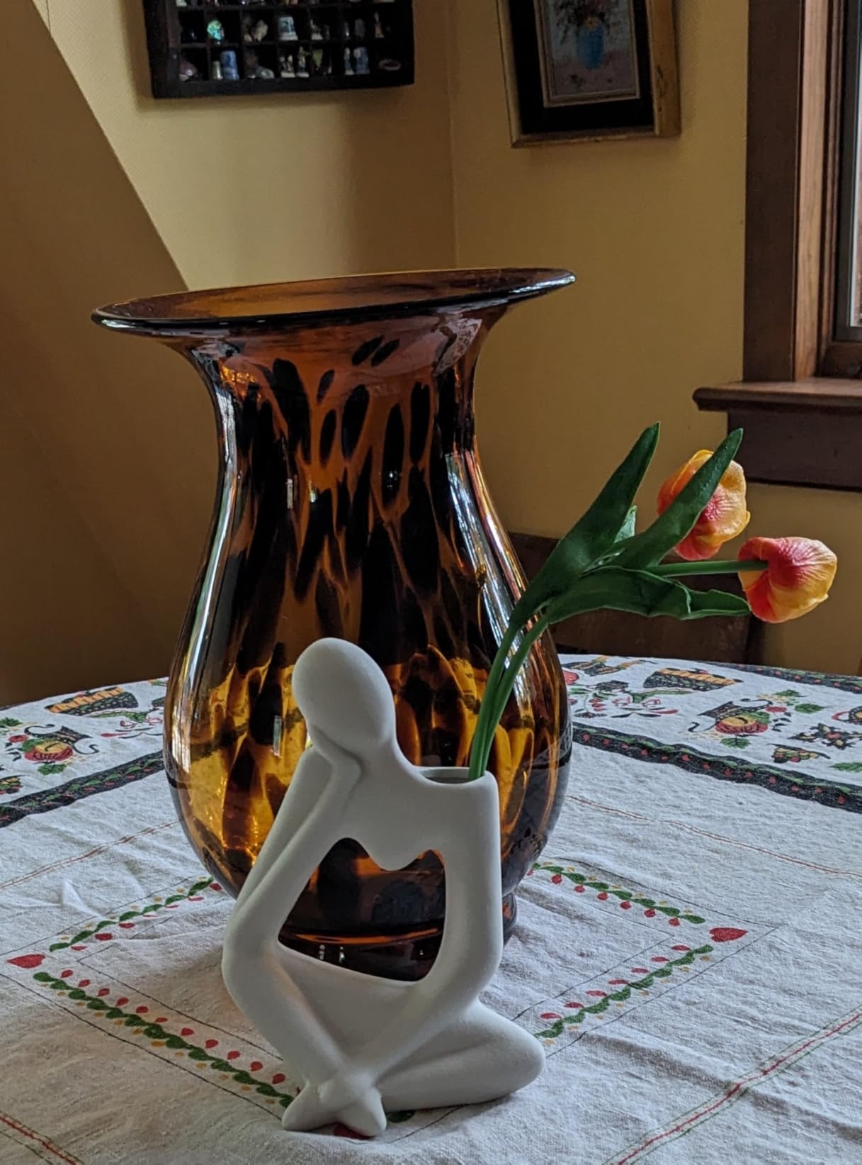 Ceramic Thinker Flower Vase