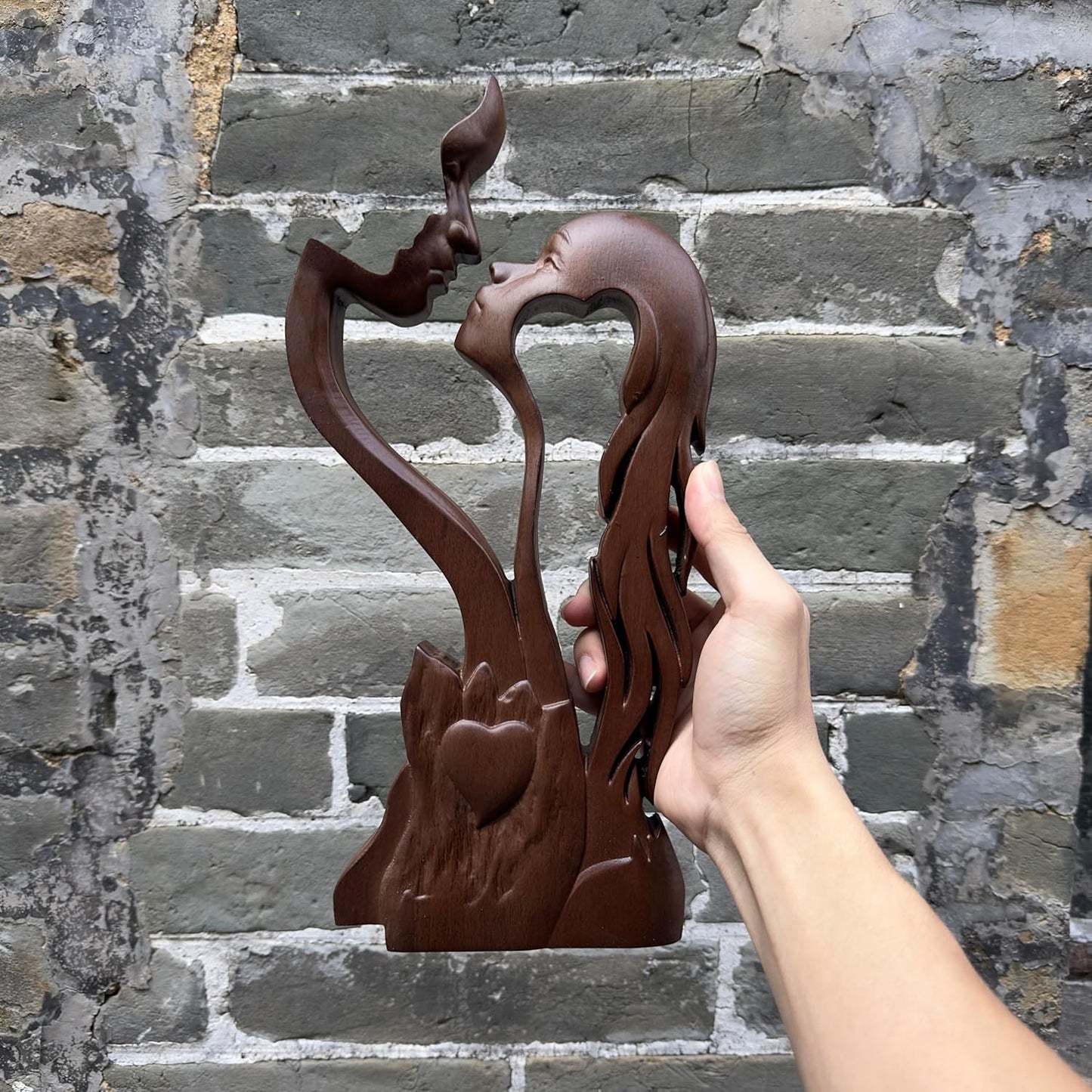 Couple Romantic Portrait Sculpture
