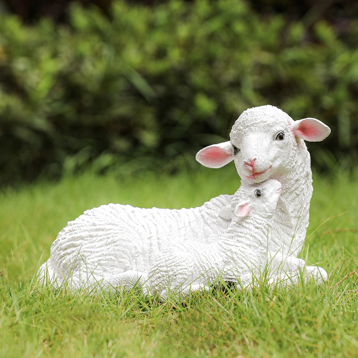 Cute Resin White Lamb Lawn Sculpture