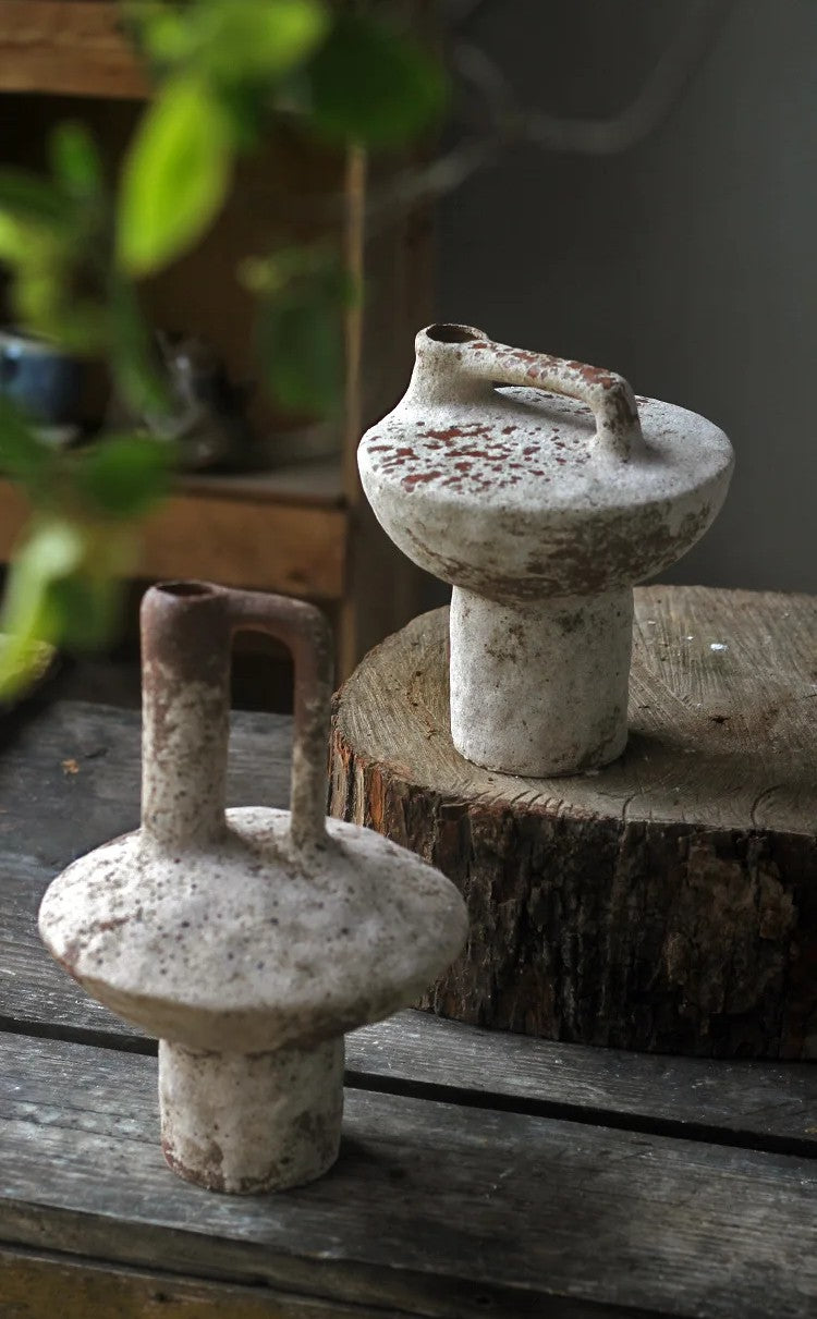 Rough Wabi-Sabi Pottery Vase