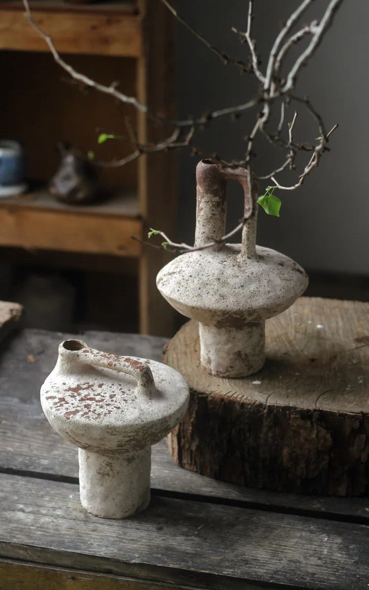 Rough Wabi-Sabi Pottery Vase