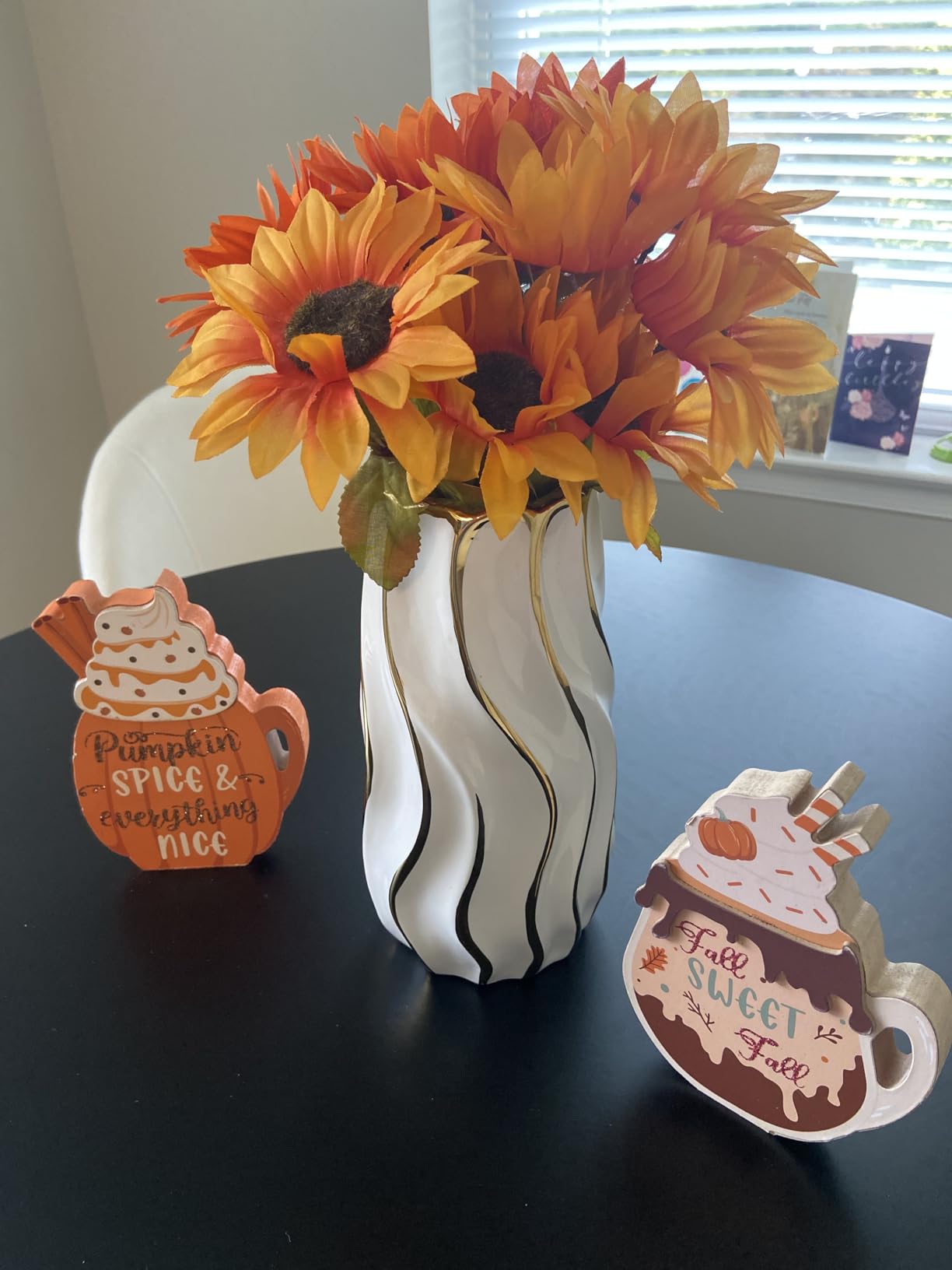 Vertical Gold Stripe Ceramic Flower Vase