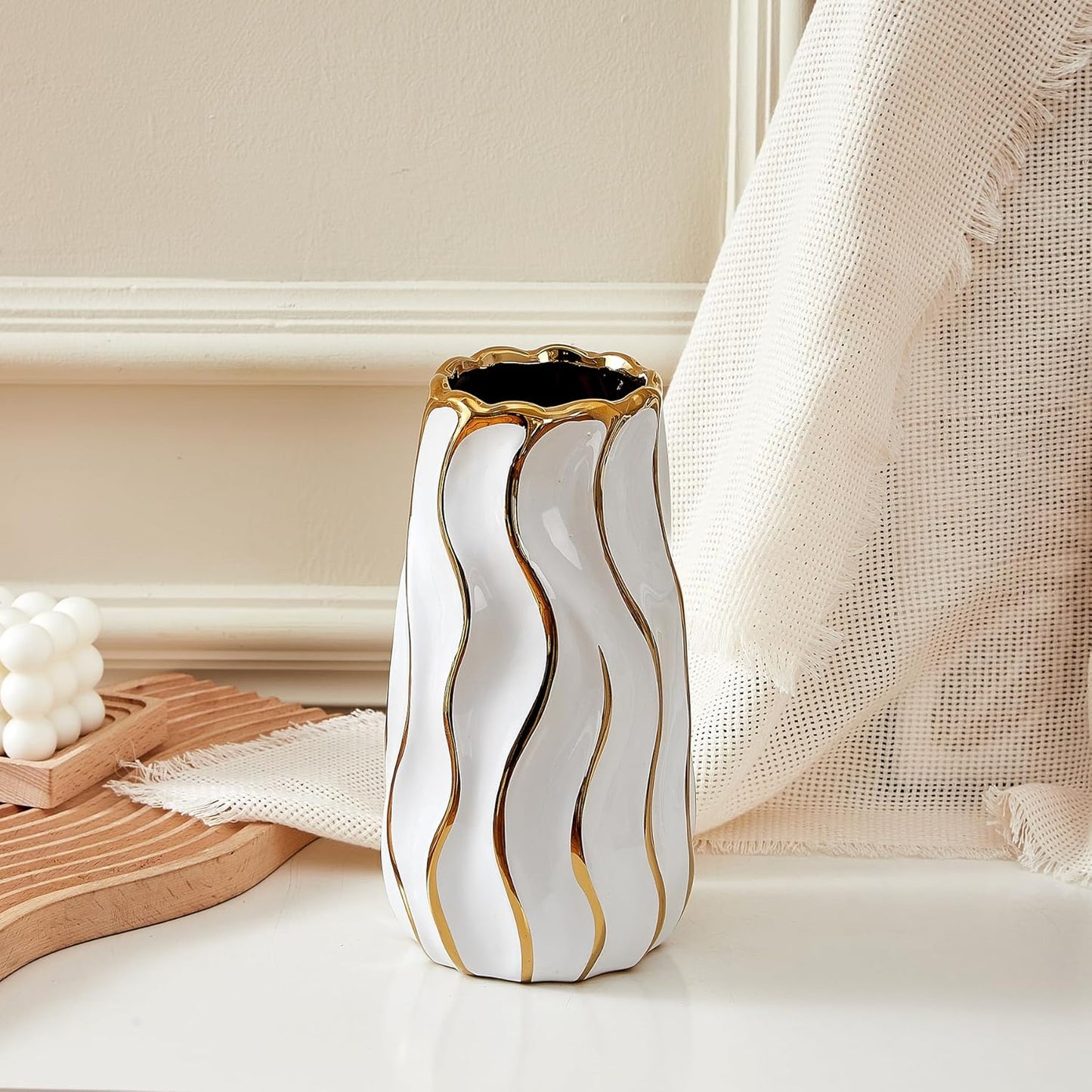 Vertical Gold Stripe Ceramic Flower Vase